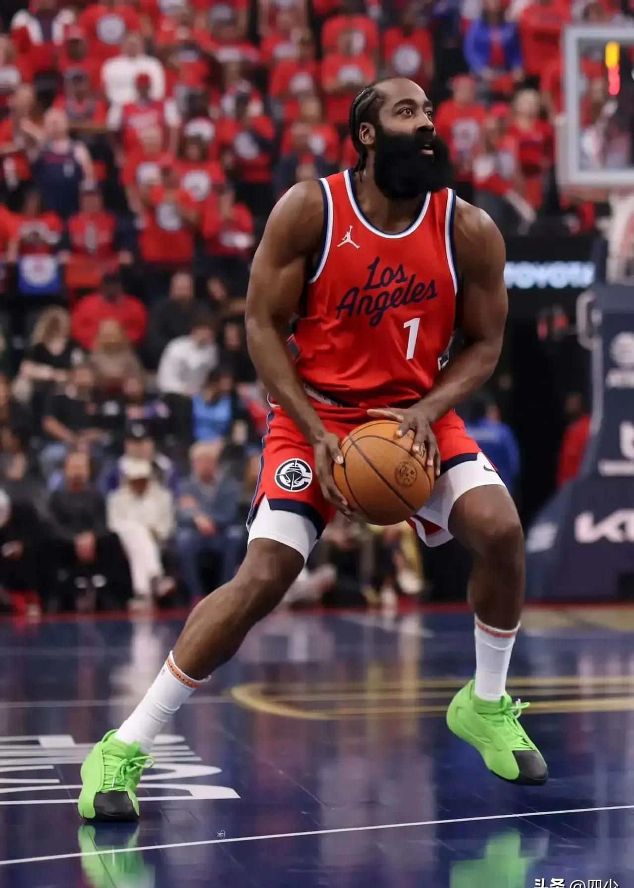 爱游戏在线-包含哈登连续十二场比赛得分超过赛事规则更新，法国队挑战极限！的词条